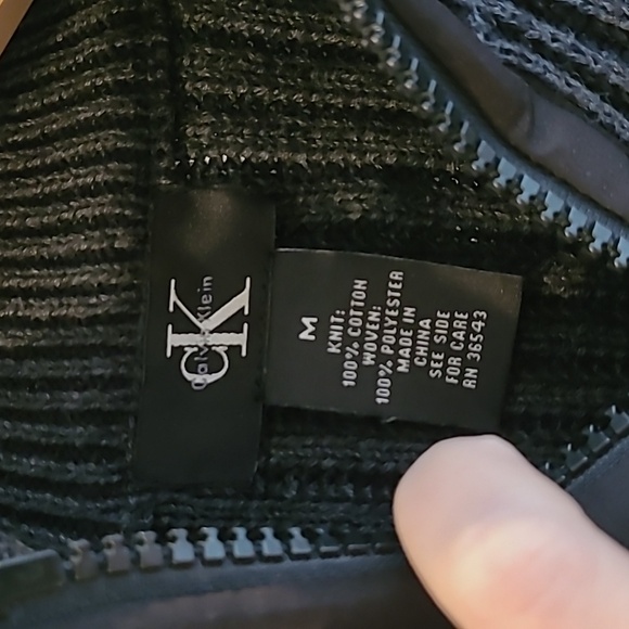 Calvin Klein full zip cotton sweater. Size medium - Picture 2 of 8